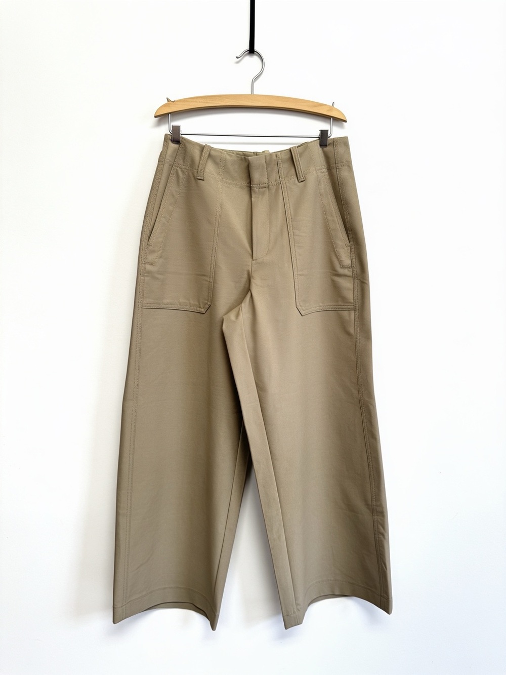 Athleta Wide-Leg Utility Pants in Army green